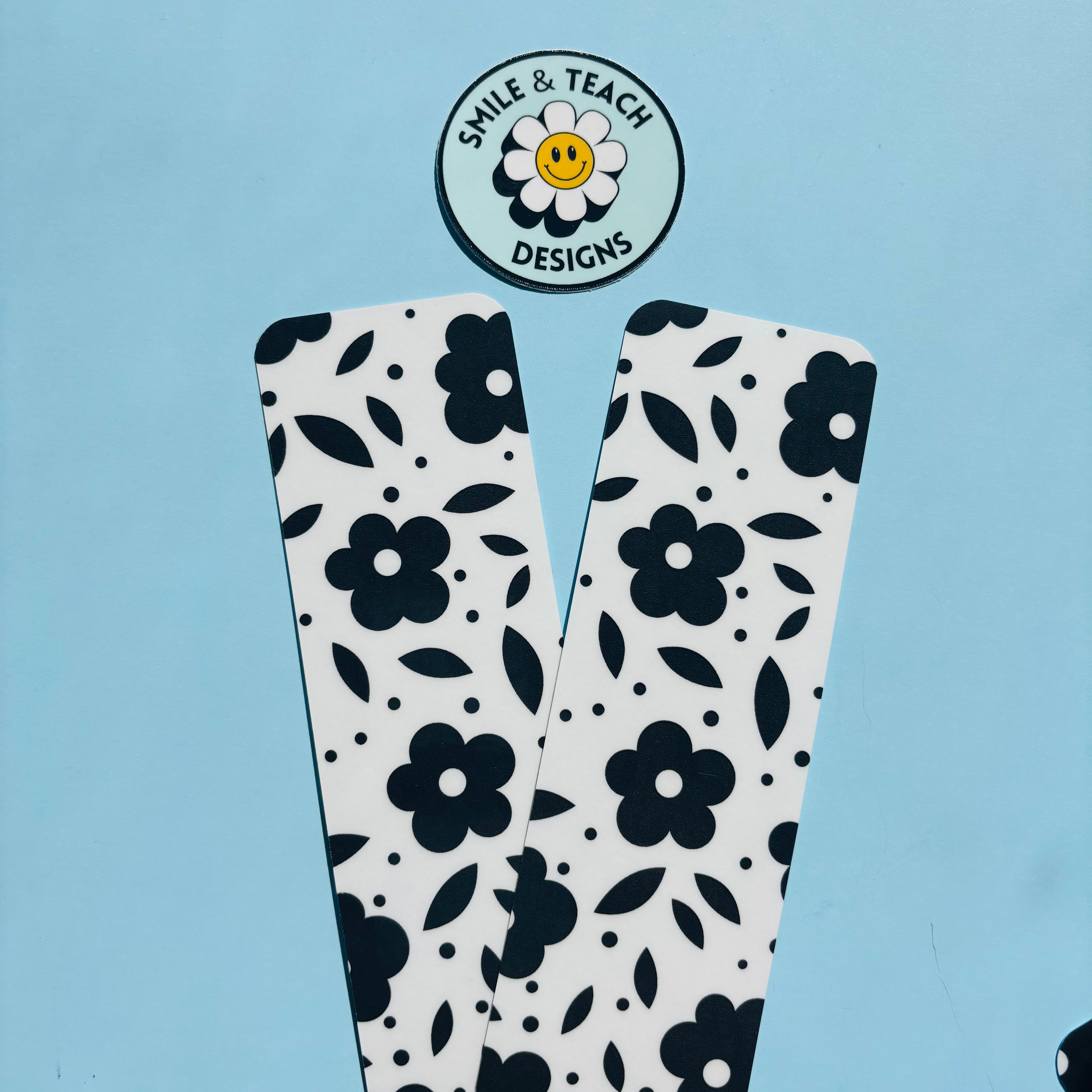 Black & White Floral Bookmark